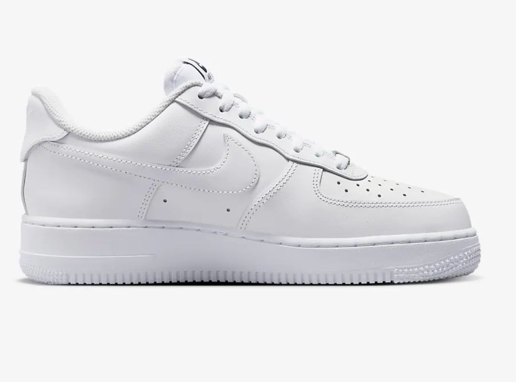 Мъжки маратонки Nike Air Force 1 – чисто бели
