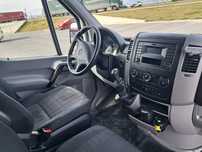 Mercedes Sprinter
3,5 ToneTone si 2 Tone rem