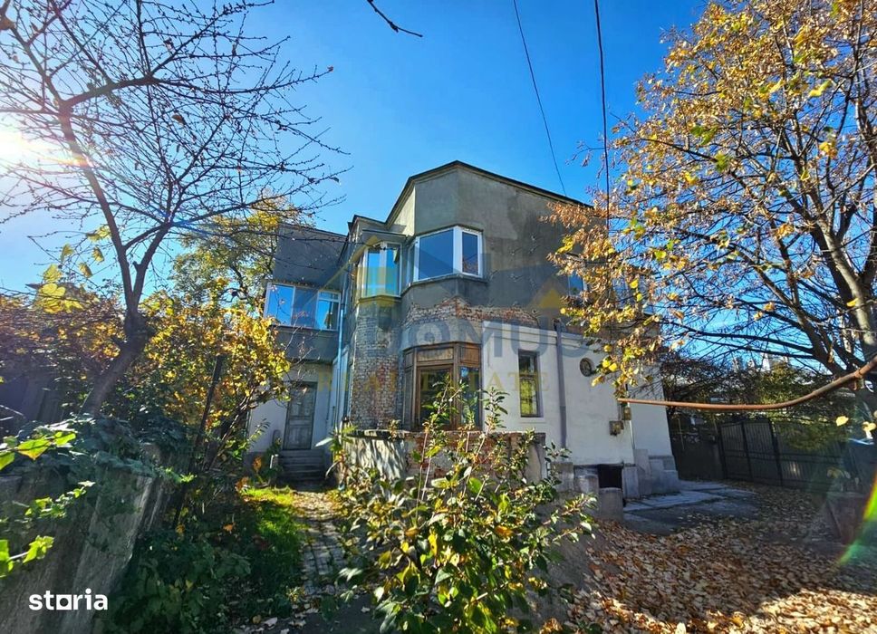 Ap. 4 cam. cu curte proprie+boxă– Str. Diligenței  - Central-Ploiești