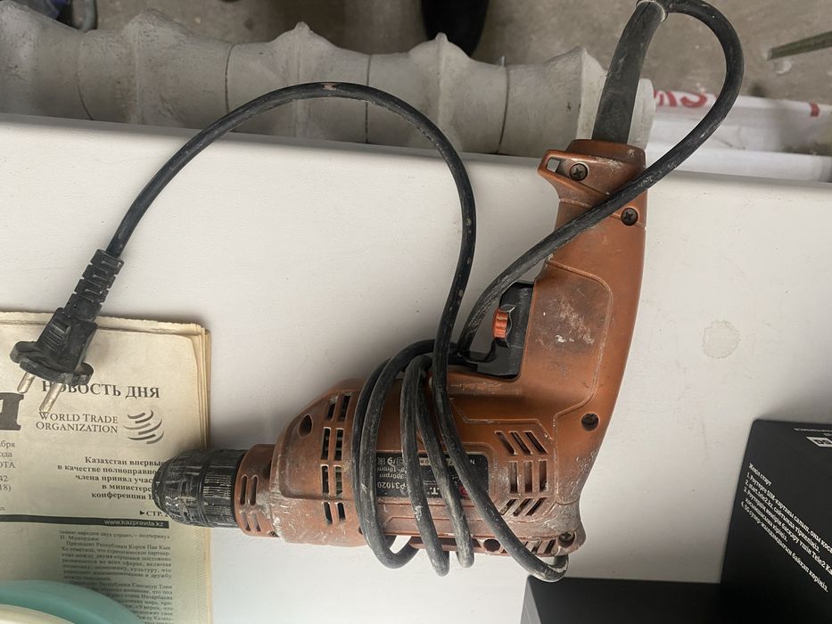 Продам шуруповерт Пит