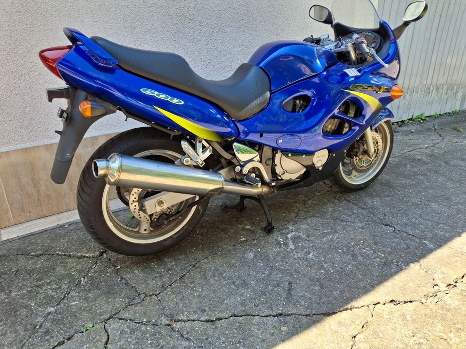 Suzuki GSXF 600. An 2001