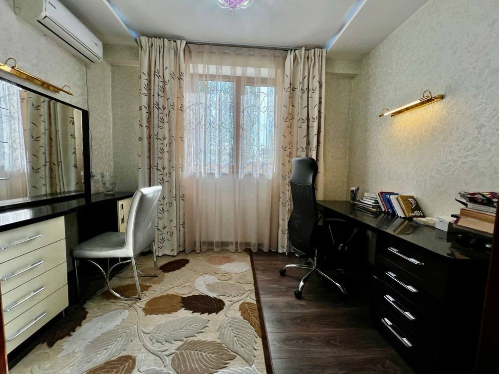 Аренда 3 комнатной квартиры в центре Ойбек Шох Мед Хоспитал