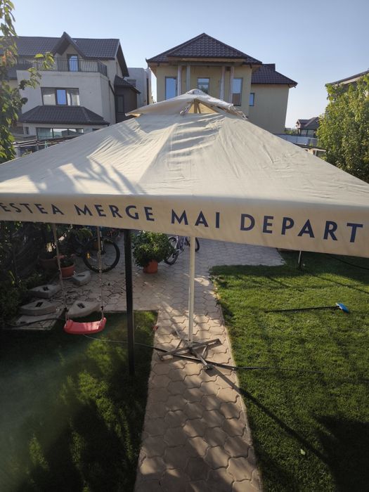 Umbrela mare 3,5 m pentru grădină /terasa cu suport