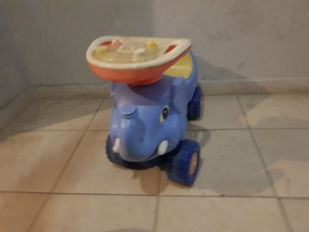 Детска количка слонче
