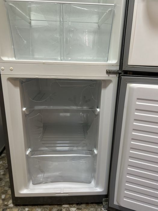 Vând combină frigorifică