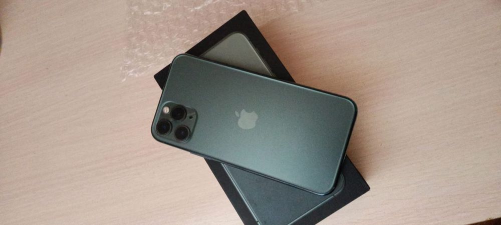 iPhone 11 pro 256гб