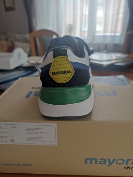 Маратонки Mayoral