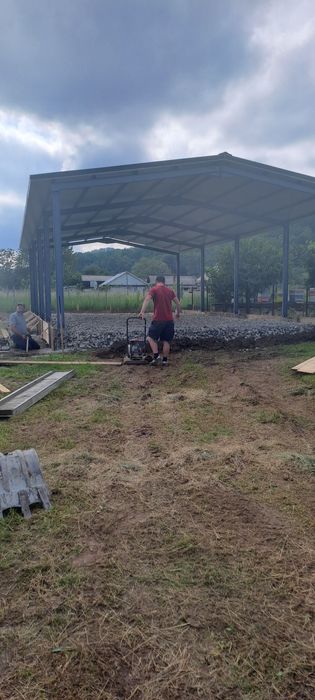 Vând hala metalica  8 x20