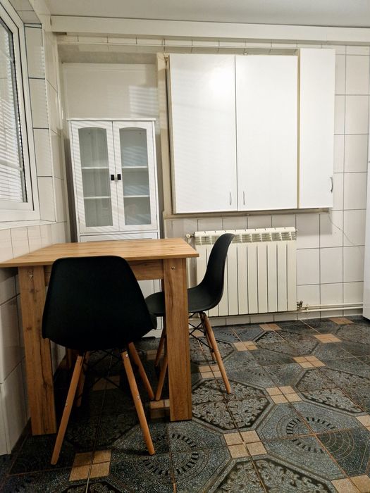 2 camere, 58 mp, DECOMANDAT, 3 min Metrou 1 Mai, vilă, parcare,.