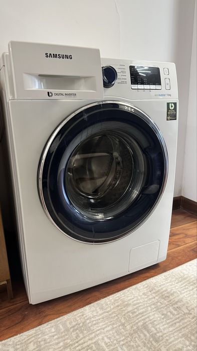 Стиральная машина Samsung eco bubble 7кг