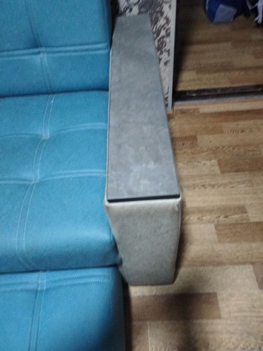 Мягкая мебель  диван