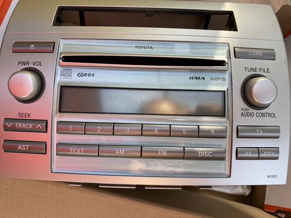 Радио и CD плеър Тойота