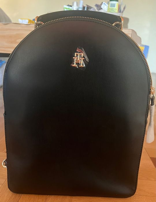 Tommy Hilfiger раничка