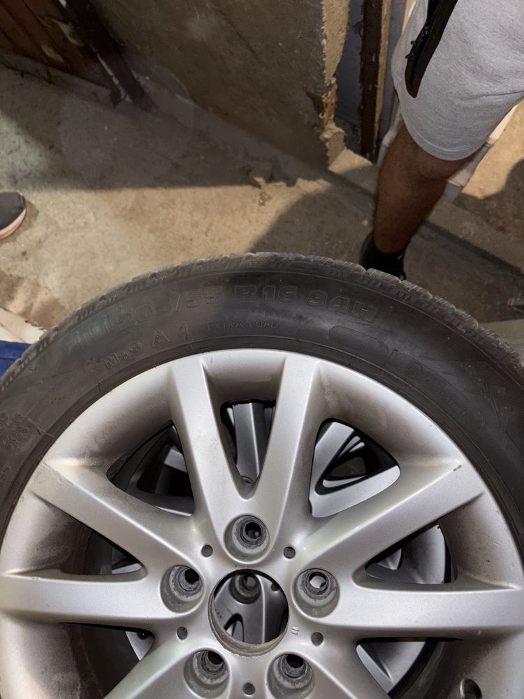 Джанти с гуми 205/55 R16 94H M+S