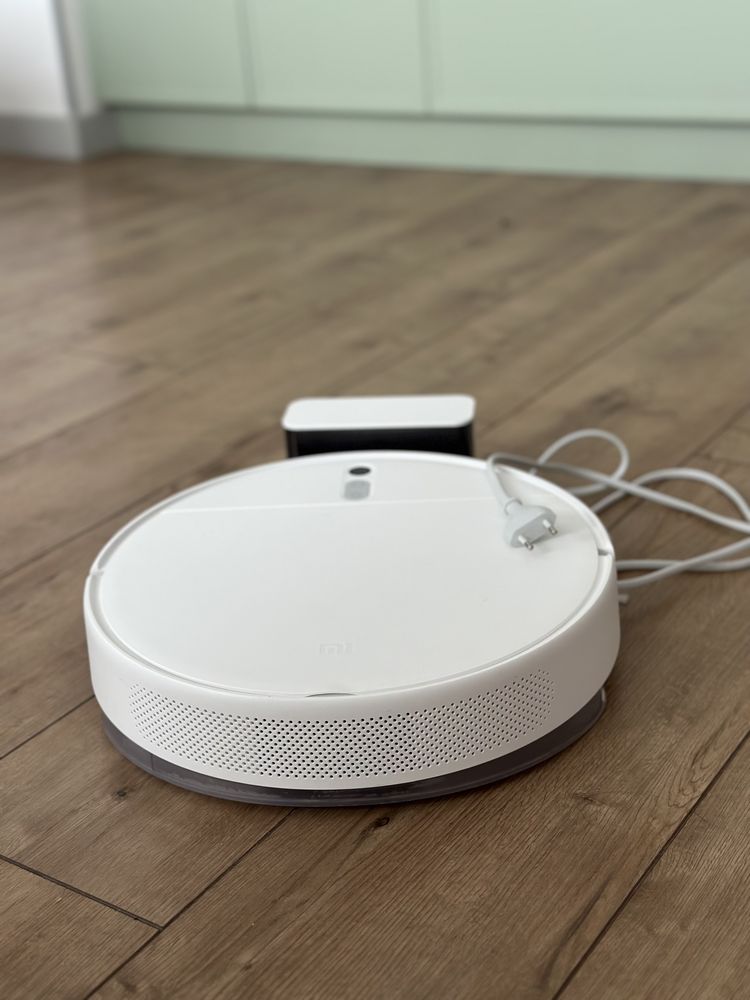 Робот-пылесос Xiaomi Mi Robot Vacuum-Mop 2 Lite
