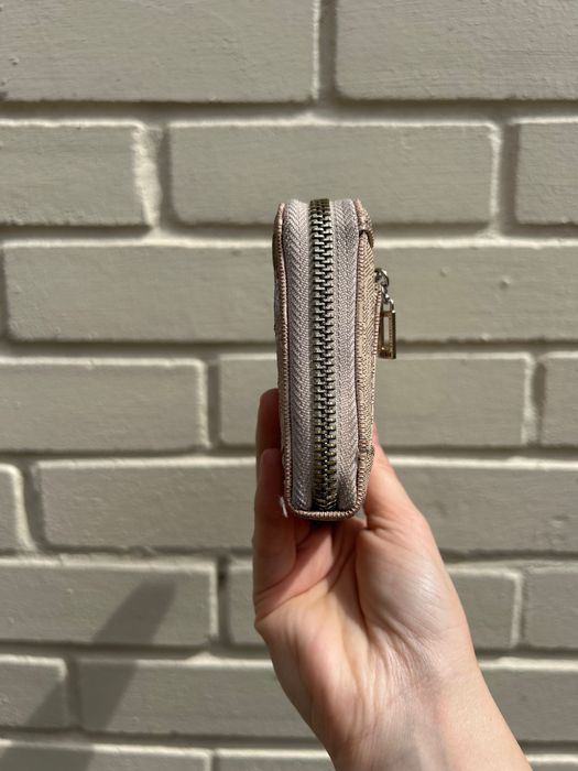 Оригинално портмоне Guess