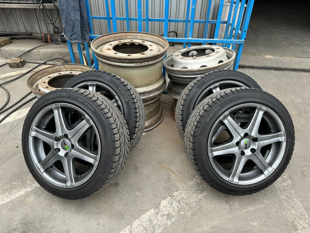 225/45R17 8Jx17H2 ET 35 M+S