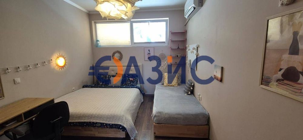 Апартамент с 2 спални в комплекс" Сий Бриз", Свети Влас, 84.41 кв. м,