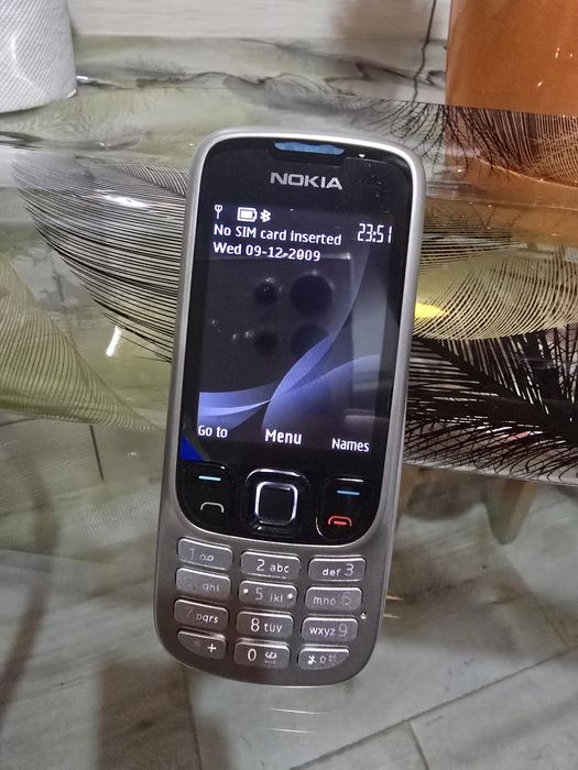 Vând telefontru Nokia 6303