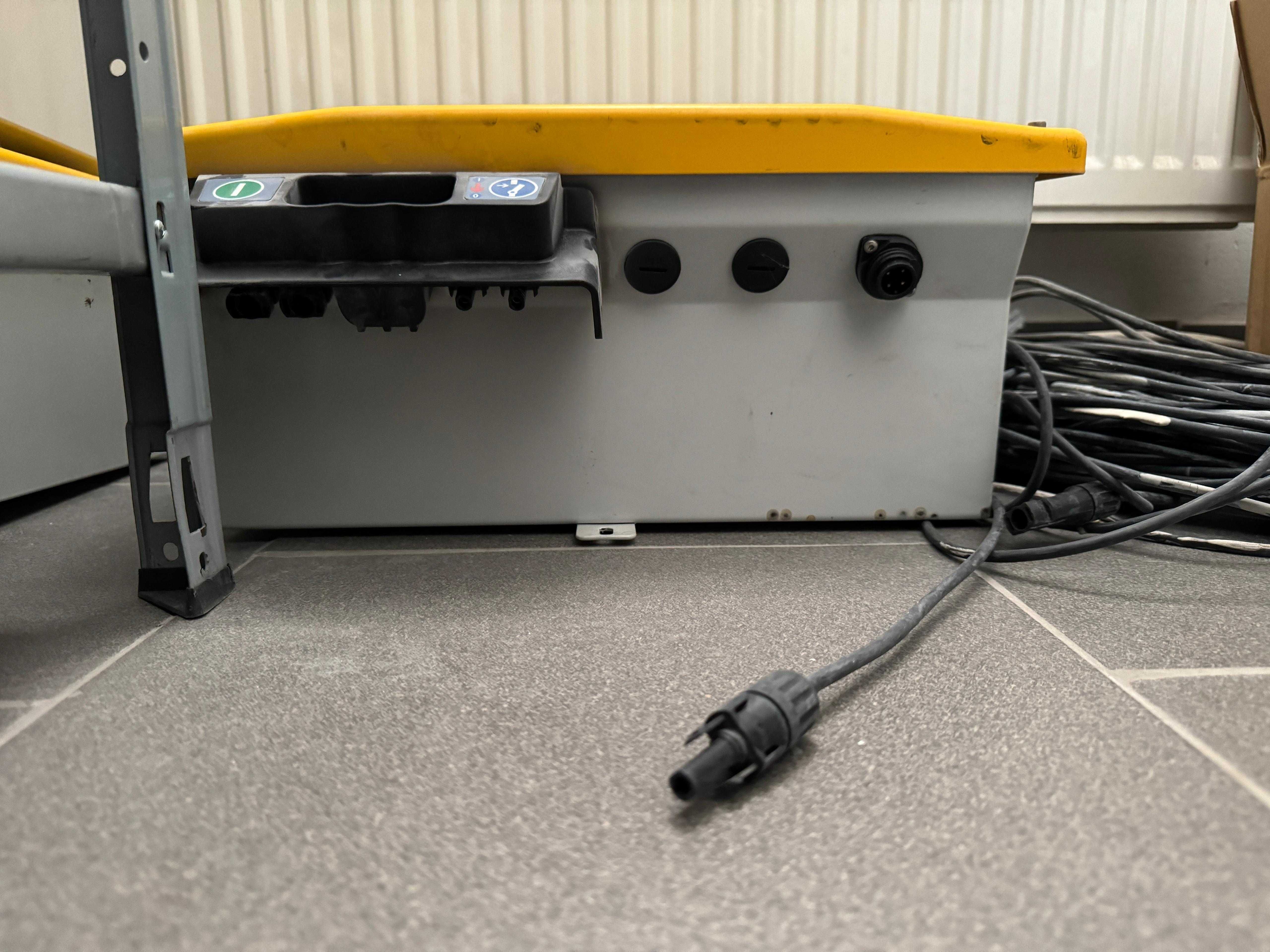 Invertor monofazat On-grid Sunny Boy SB 2100TL de 2 KW, folosit