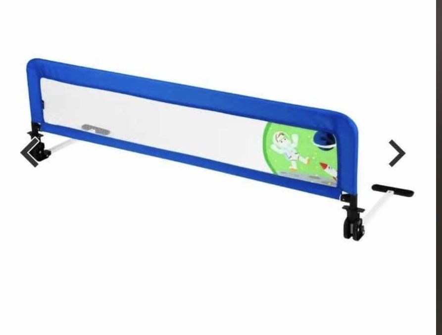 Vând pătuț apărători de pat +scaun de mașină