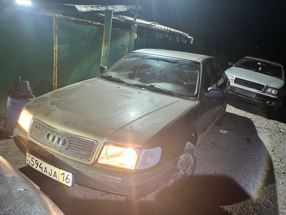 Продам Ауди 100 с4 2 литра