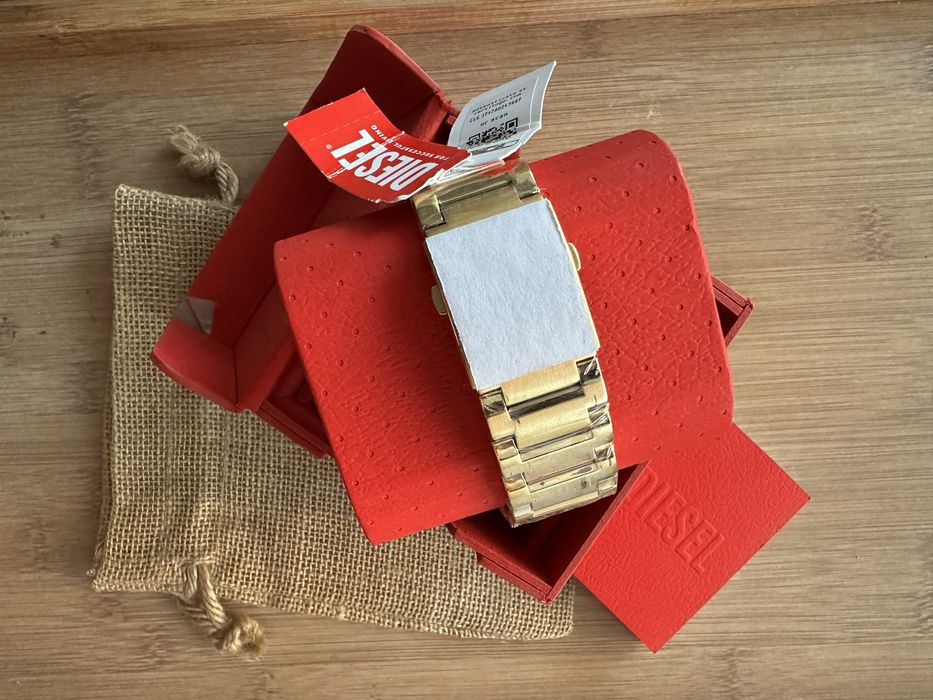 Ceas Diesel Mr Daddy nou gold cel mai mare