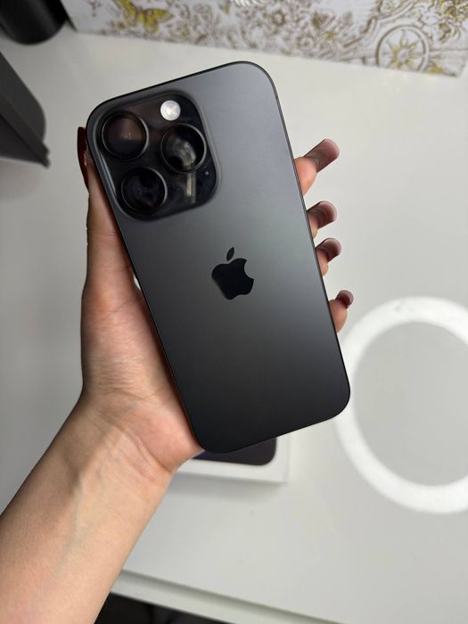 iPhone 16 pro новый идеал