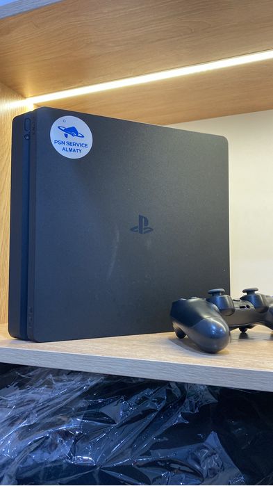 Playstation 4 slim