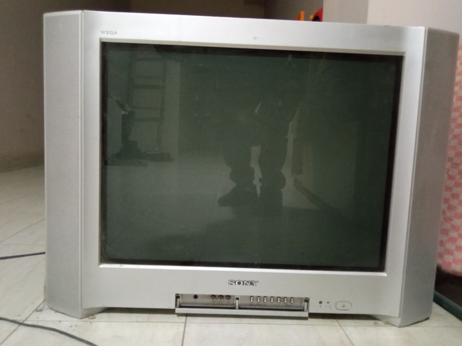 телевизор Sony 72 см