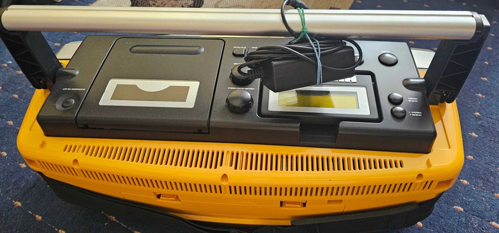 radio cd humvee hummer galben