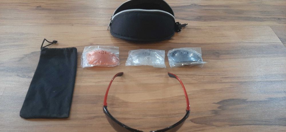 Ochelari biker cu 4 seturi de lentile interschimbabile-5lei transport