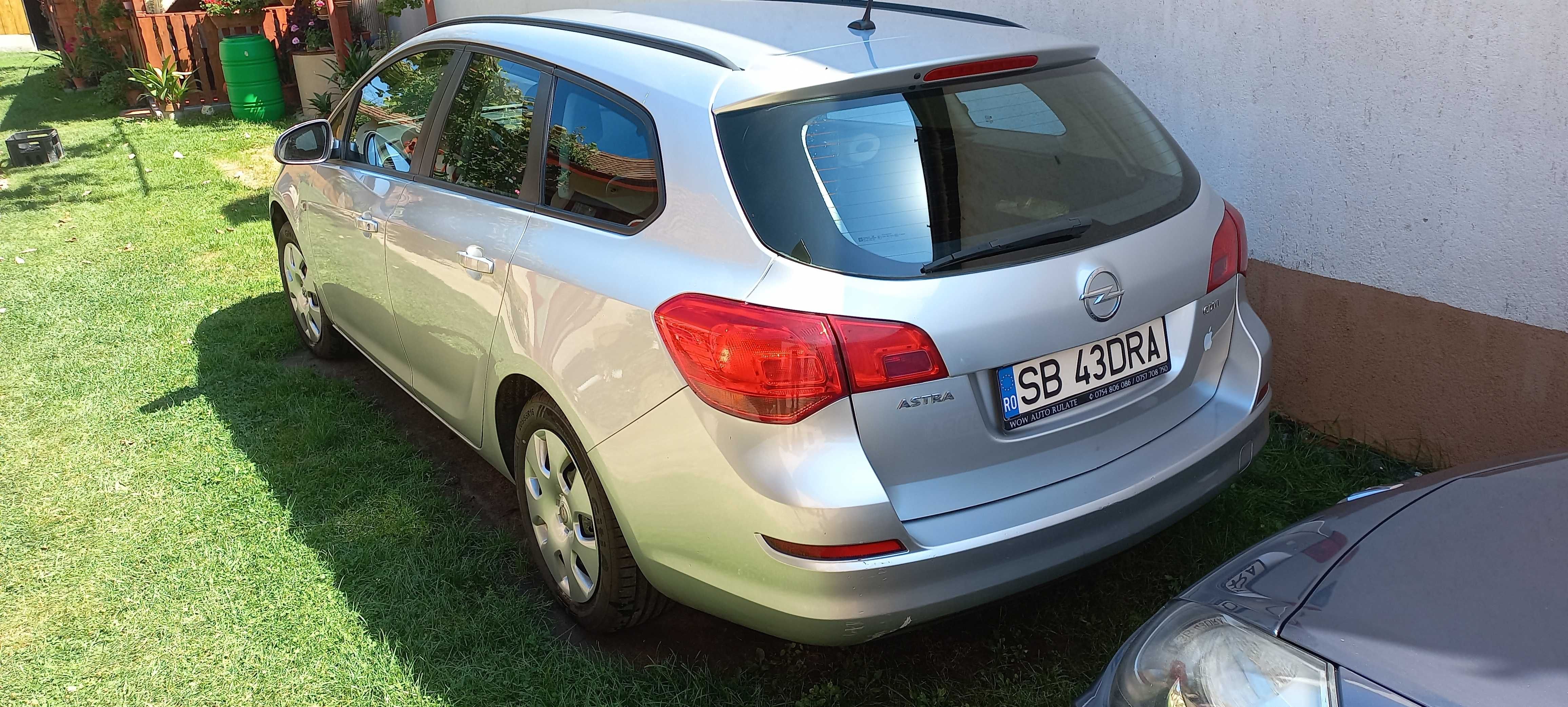 Opel Astra J 1.7cdti 2011