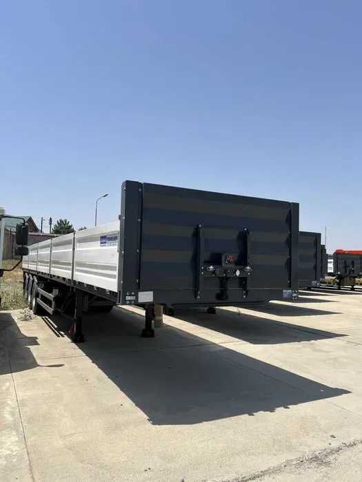 Полуприцеп бортовой контейнеровоз