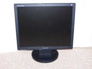 Vand monitor Samsung SyncMaster 930BF