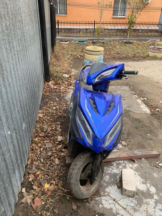 Скутер в хорошем состояни.год стрял в подвале