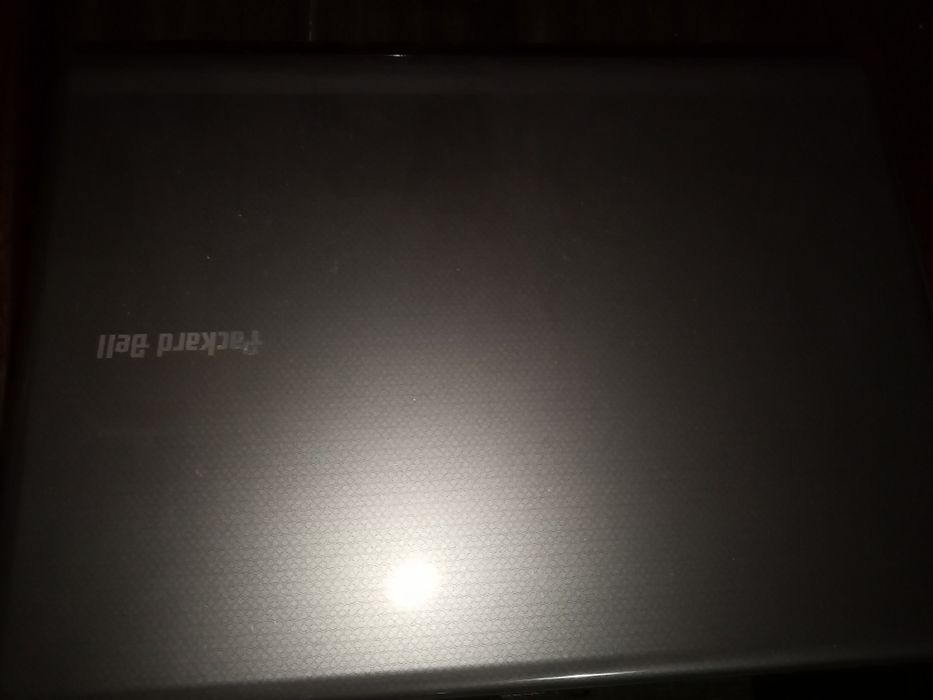 Лаптоп Packard bell