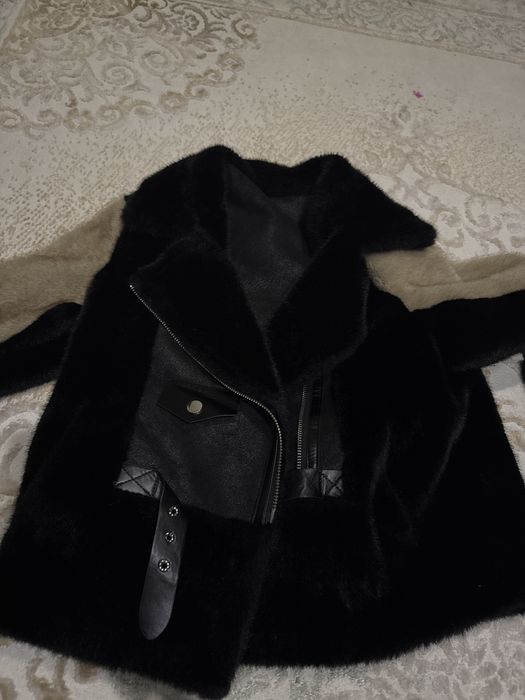 Продам дубленку хорошом состояний одевала толька 1раз