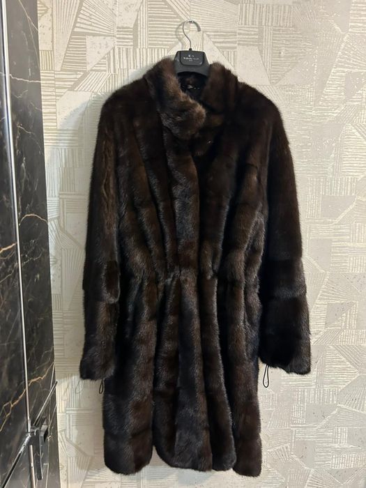 Продам норковую шубу