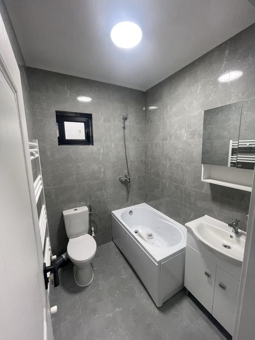 Vând Casa in Navodari Zona Kaufland Strada Stadionului .