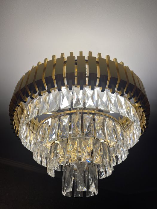 Люстра  хрустальная