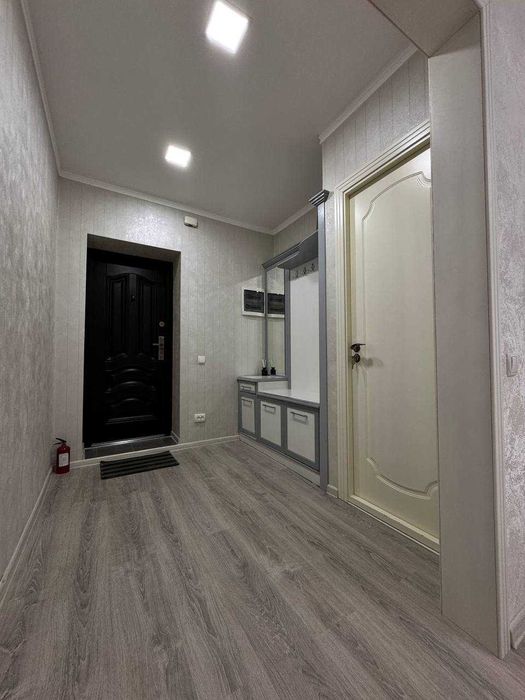 Сдам евро квартиру на Цум Ойбек