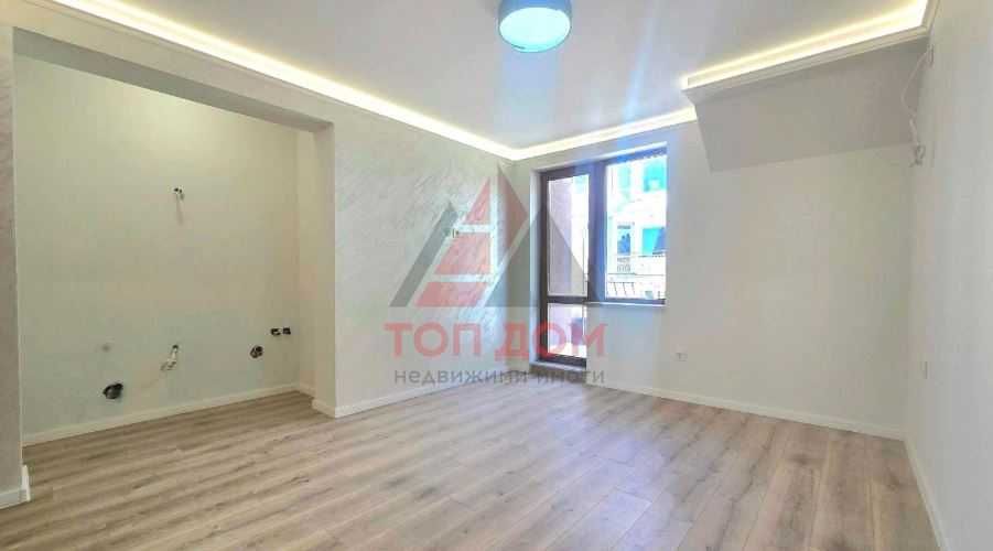 Продава се Едностаен апартамент в Варна, Цветен квартал - 25 кв.м за 3296 €/кв.м - Снимка #3