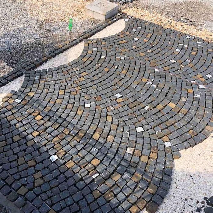 Piatră cubică Andezit, mă deplasez oriunde în Țară