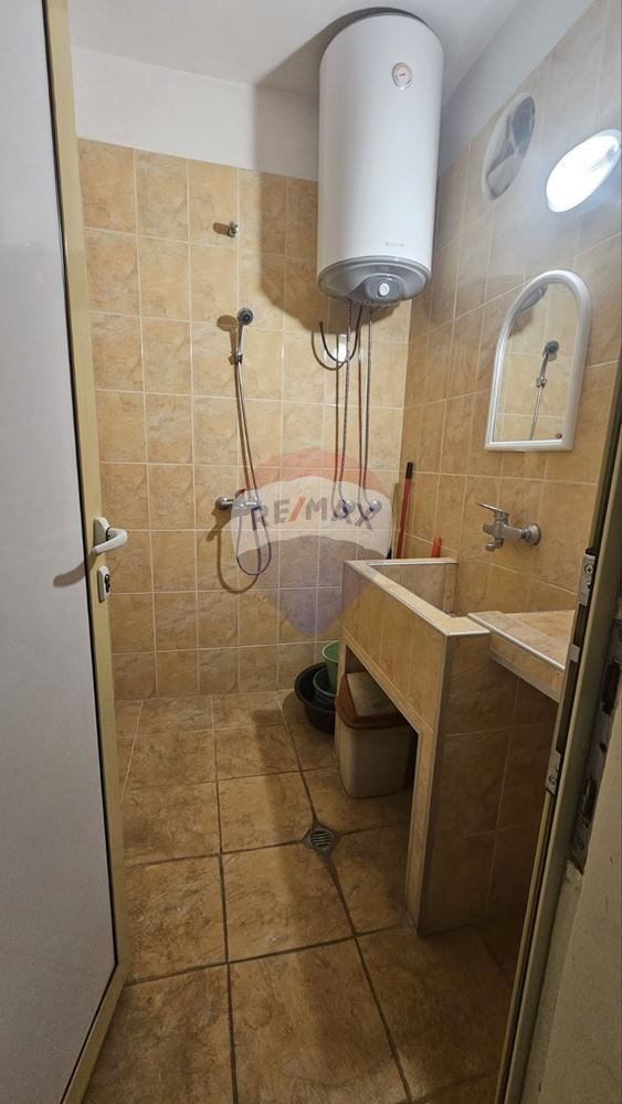 Продава се Четиристаен апартамент в Варна, Базар Левски - 108 кв.м за 2315 €/кв.м - Снимка #10