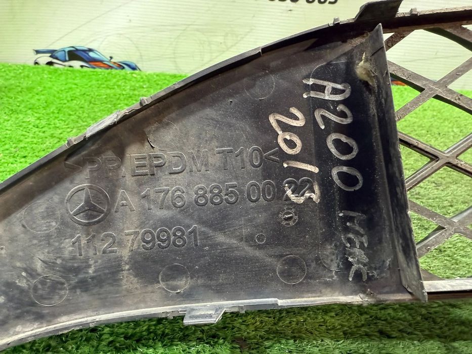 GRILĂ CENTRALĂ BARĂ FAȚĂ MERCEDES BENZ A200 2013 W176 1.8 DIESEL HATCHBACK COD OEM 280000033 99512890 A1768850022 11279981 2012-2018