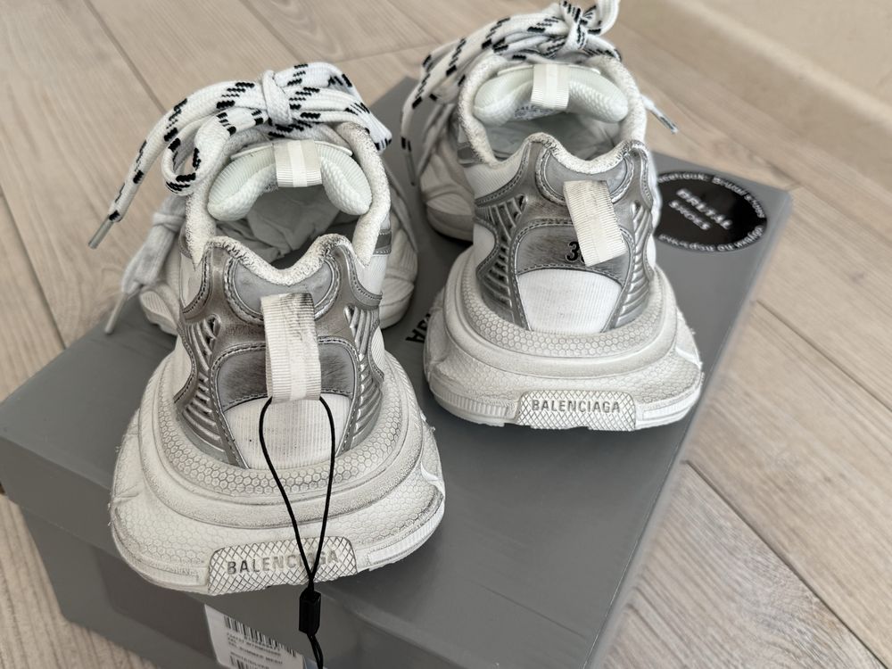Balenciaga 3xl наличем