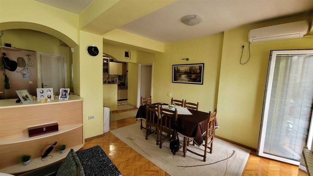 Дава се под наем Тристаен апартамент в Пловдив, Център - 88 кв.м за 280.5 € - Снимка #7