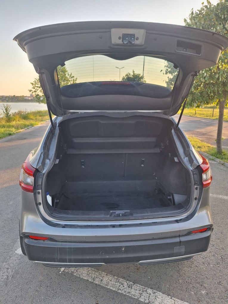 Nisan Qashqai j11