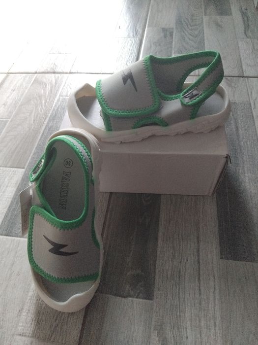 Sandale și papuci copii